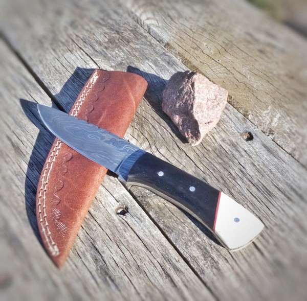 Buffalo Bone - Damast - Jagdmesser - 11cm - inkl. Lederscheide